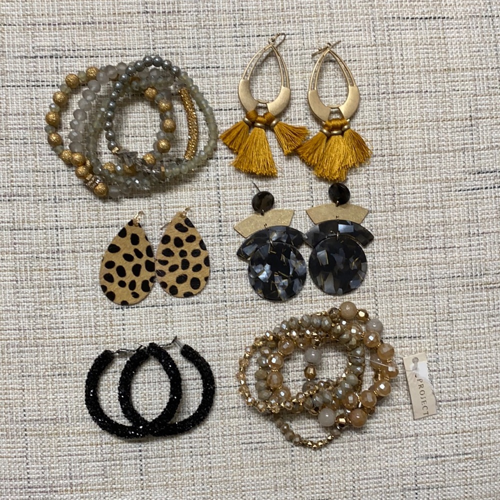 Lot of jewelry